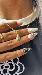 Conjunto Virgen Guadalupe Mujer. Niña - Cadena - DIje - Aretes